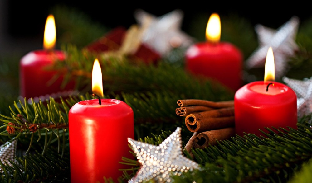 Adventi k&oacute;rustal&aacute;lkoz&oacute;