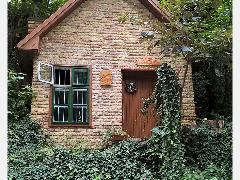 Ny&uacute;li t&uacute;ra