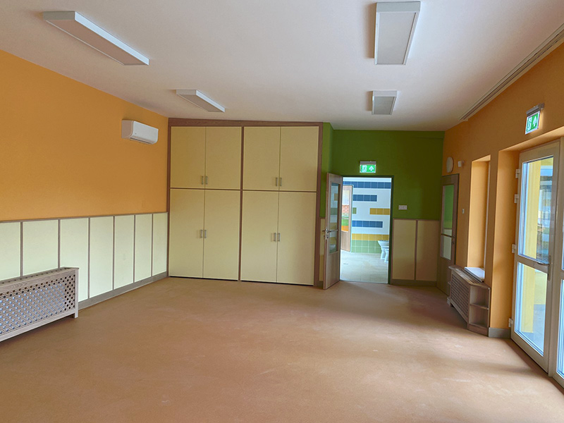 Nyuszi b&ouml;lcsőde bőv&iacute;t&eacute;se Ny&uacute;l k&ouml;zs&eacute;gben